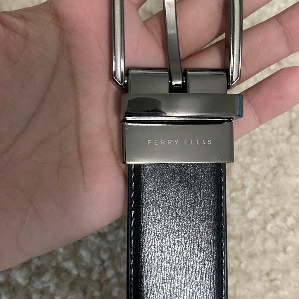 Perry Ellis Reversible Belt - Picture 4 of 4